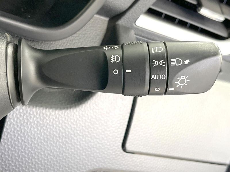 2016 Toyota Roomy DBA-M900A (UW-6a51b47658c41)[23]