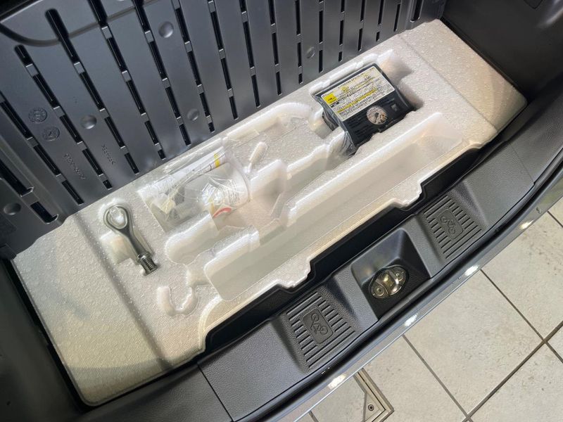 2024 Suzuki Spacia Gear 5AA-MK94S (UW-6a51b4bc9dae8)[20]