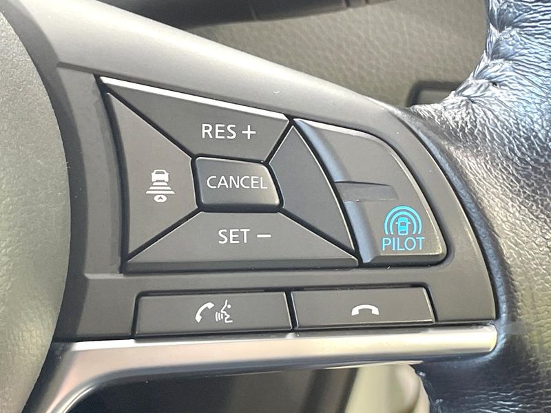 2019 Nissan X-Trail DBA-NT32 (UW-6a51b5559705c)[18]