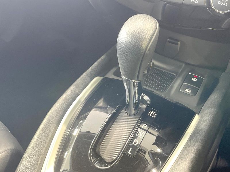 2019 Nissan X-Trail DBA-NT32 (UW-6a51b5559705c)[23]