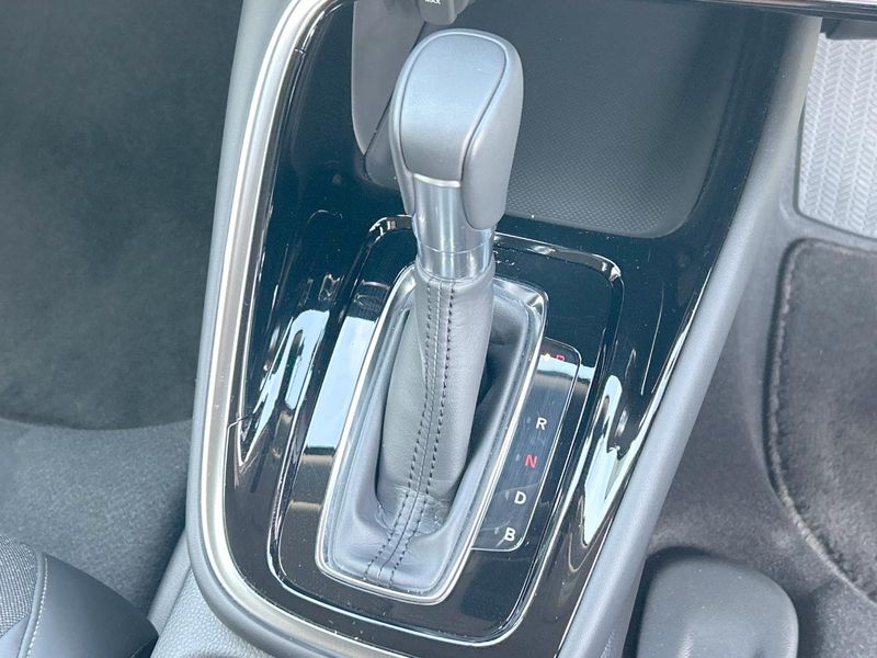 2023 Honda Vezel 6AA-RV5 (UW-6a51b57995ca0)[16]