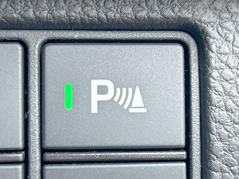 2023 Honda Vezel 6AA-RV5 (UW-6a51b57995ca0)[28]
