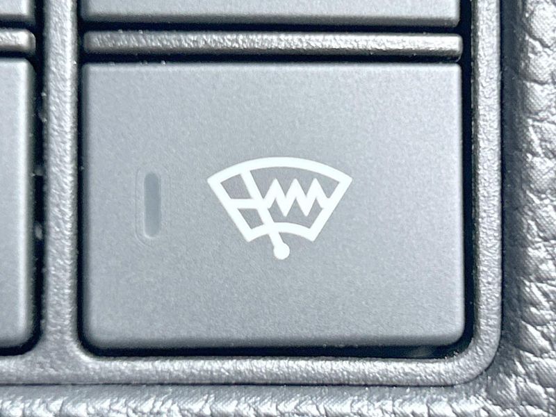 2023 Honda Vezel 6AA-RV5 (UW-6a51b57995ca0)[29]
