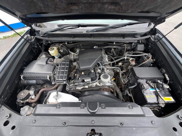 2019 Toyota Land Cruiser Prado CBA-TRJ150W (UW-6a51b5a361ef4)[4]