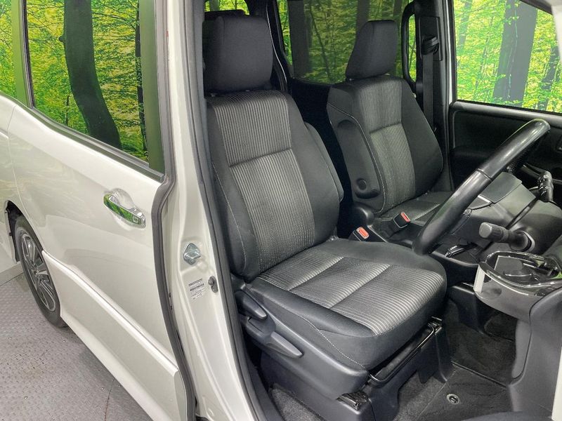 2018 Toyota Voxy DBA-ZRR80W (UW-6a51b5f551f3c)[22]