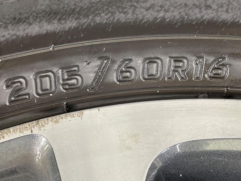 2018 Toyota Voxy DBA-ZRR80W (UW-6a51b5f551f3c)[10]