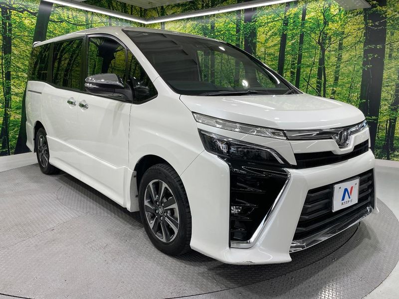 2018 Toyota Voxy DBA-ZRR80W (UW-6a51b5f551f3c)[16]