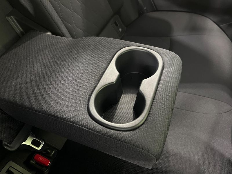 2024 Toyota Corolla Cross 6AA-ZVG16 (UW-6a51b6092c4e4)[25]