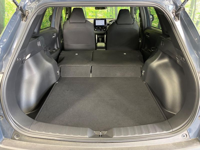 2024 Toyota Corolla Cross 6AA-ZVG16 (UW-6a51b6092c4e4)[21]