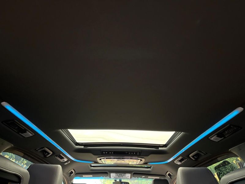 2017 Toyota Alphard DBA-AGH30W (UW-6a530418b530e)[29]