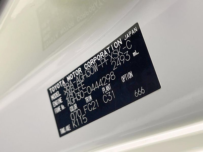 2022 Toyota Alphard 3BA-AGH30W (UW-6a530424093da)[1]