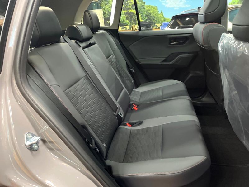 2026 Toyota RAV4 6AA-AXAN64 (UW-6a5304453e79b)[20]