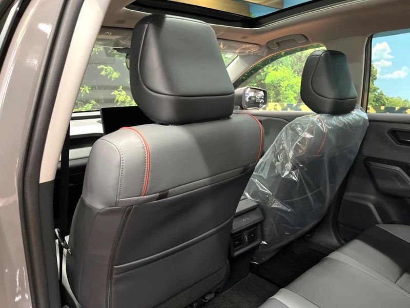 2026 Toyota RAV4 6AA-AXAN64 (UW-6a5304453e79b)[8]