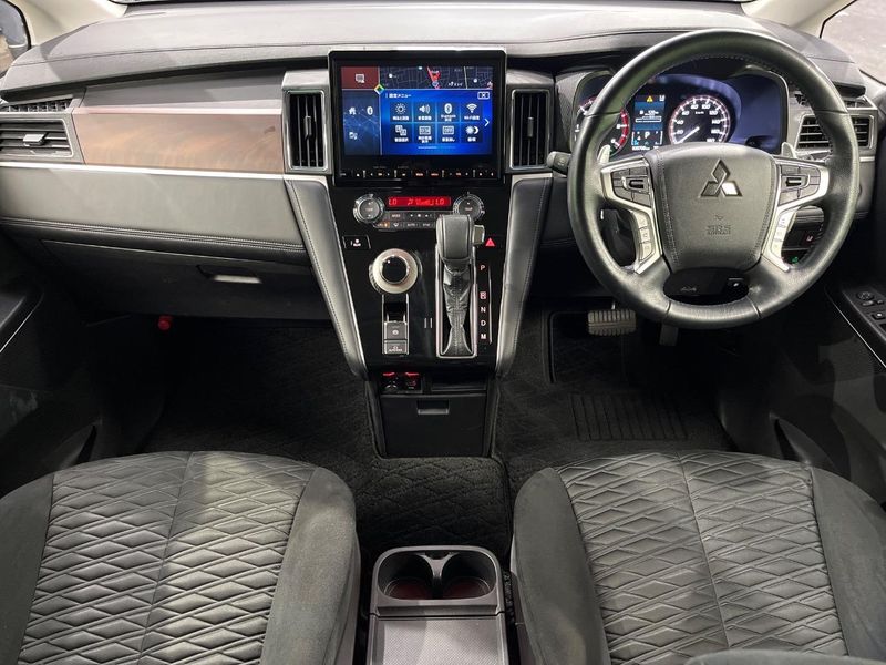 2023 Mitsubishi Delica D:5 3DA-CV1W (UW-6a5304a13627d)[20]