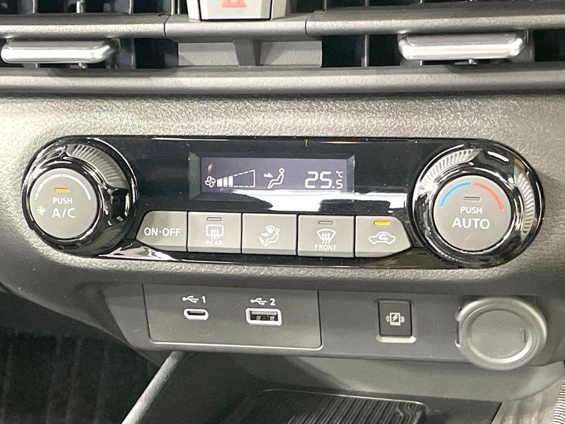 2024 Nissan Aura 6AA-FE13 (UW-6a5304cbc3190)[9]