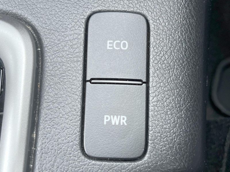 2022 Toyota Hilux 3DF-GUN125 (UW-6a530516cd643)[29]