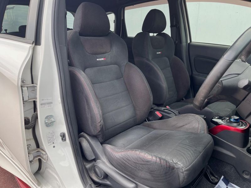 2017 Nissan Note DAA-HE12 (UW-6a530525c43ea)[16]