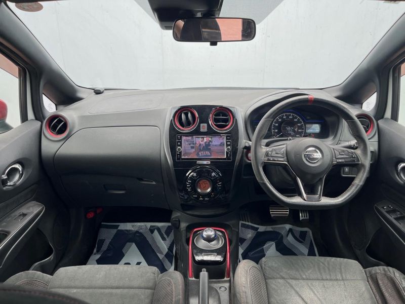 2017 Nissan Note DAA-HE12 (UW-6a530525c43ea)[25]