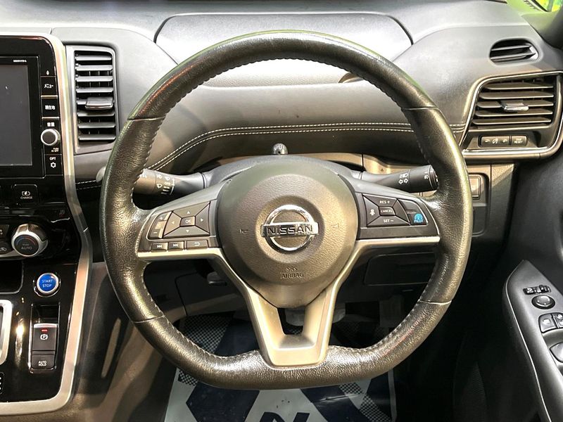 2018 Nissan Serena DAA-HFC27 (UW-6a530538a45a1)[17]
