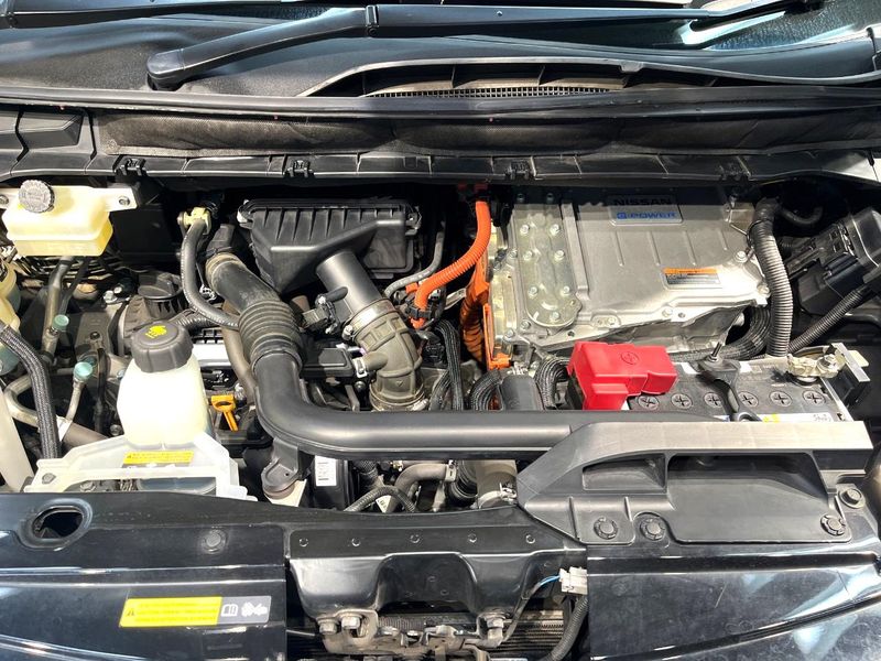 2018 Nissan Serena DAA-HFC27 (UW-6a530538a45a1)[4]