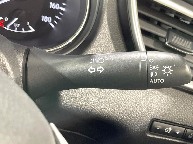 2015 Nissan X-Trail DAA-HNT32 (UW-6a530540d7df9)[21]