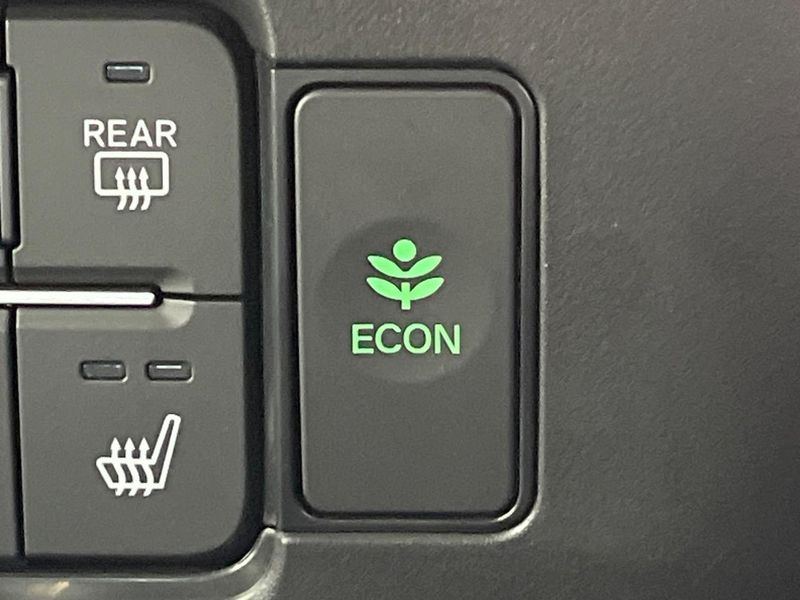 2024 Honda N-BOX CUSTOM 6BA-JF5 (UW-6a530583e6a77)[29]