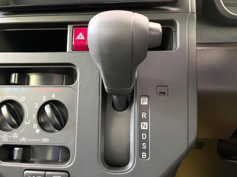 2025 Toyota Roomy 5BA-M900A (UW-6a53061eeb4a7)[18]