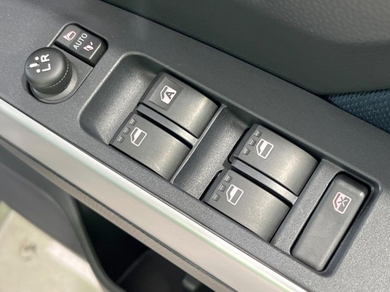 2024 Daihatsu Toll 5BA-M900S (UW-6a5306205fb62)[17]