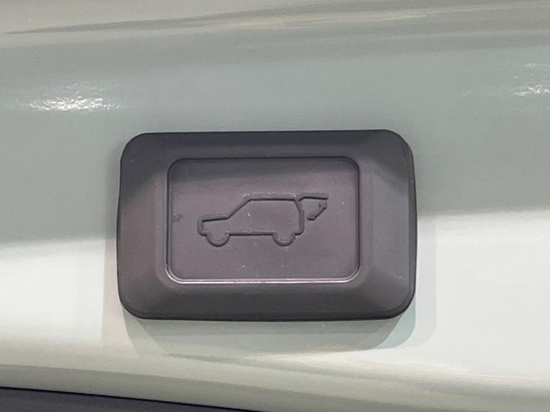 2024 Toyota RAV4 6BA-MXAA54 (UW-6a530686275fb)[18]