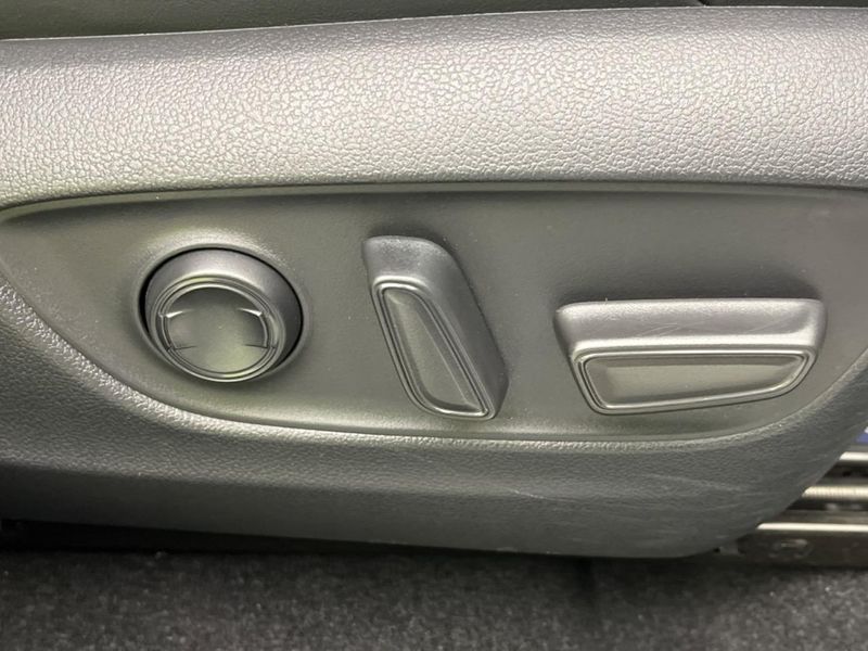 2024 Toyota RAV4 6BA-MXAA54 (UW-6a530686275fb)[14]