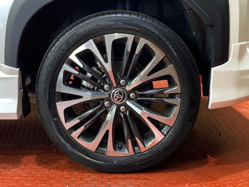 2023 Toyota Yaris Cross 6AA-MXPJ10 (UW-6a53069bc1dfa)[13]