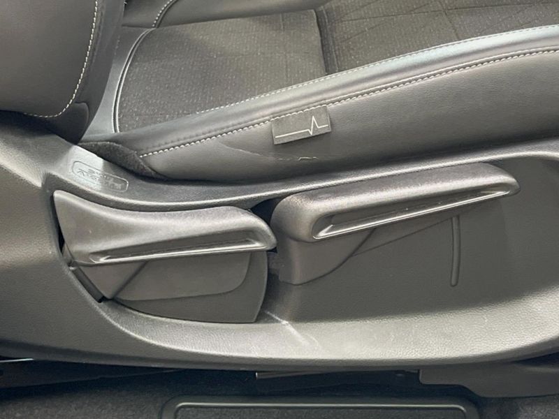 2021 Honda Vezel 6AA-RV5 (UW-6a53070ea8d78)[18]