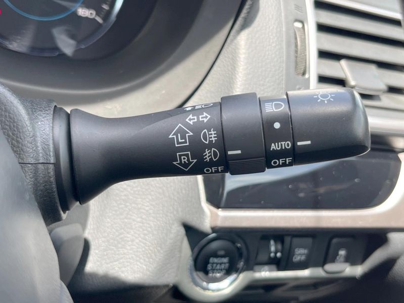 2016 Subaru Forester DBA-SJ5 (UW-6a53072a5b298)[16]