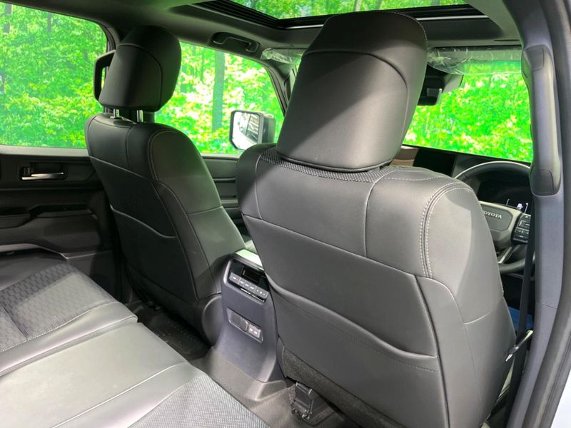 2024 Toyota Land Cruiser 250 3BA-TRJ250W (UW-6a53074982d3f)[18]