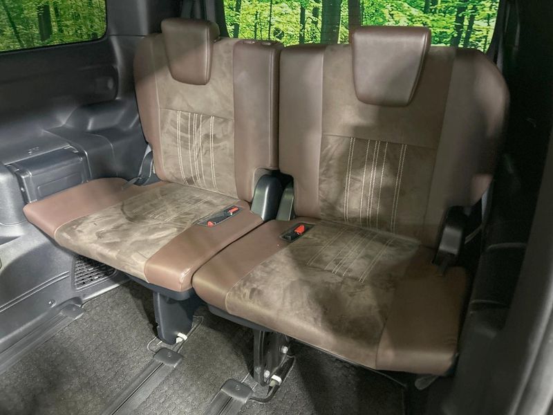 2017 Toyota Esquire DBA-ZRR80G (UW-6a530792846d6)[23]