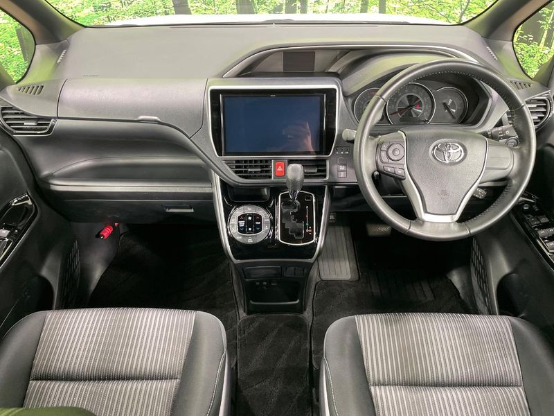 2019 Toyota Voxy DBA-ZRR80W (UW-6a5307985c316)[29]