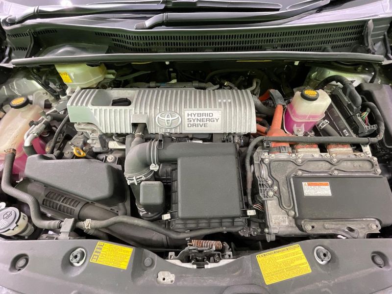 2014 Toyota Prius DAA-ZVW30 (UW-6a5307ada55b8)[4]