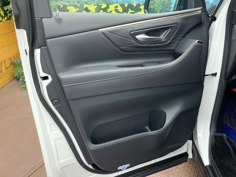 2024 Toyota Alphard Hybrid 6AA-AAHH40W (UW-6a545586e5993)[12]
