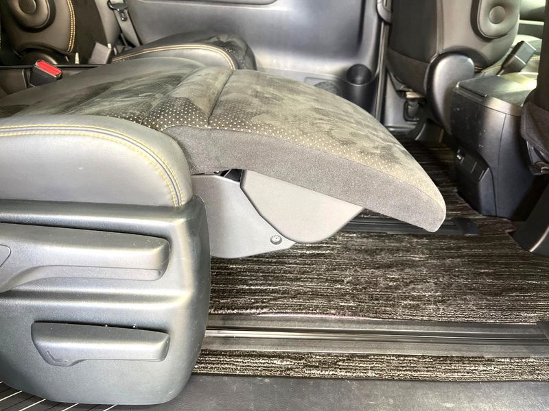 2021 Toyota Alphard 3BA-AGH30W (UW-6a5455a037ccd)[29]