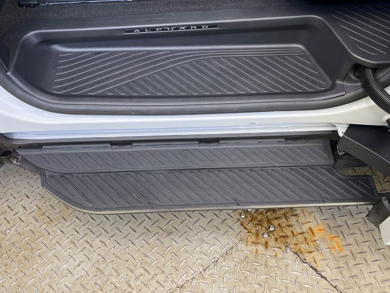2025 Toyota Alphard 3BA-AGH40W (UW-6a5455b0dd2cf)[17]