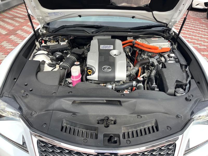 2016 Lexus RC DAA-AVC10 (UW-6a5455bb040b4)[21]