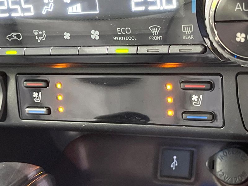 2022 Toyota RAV4 6AA-AXAH54 (UW-6a5455c1c518e)[22]