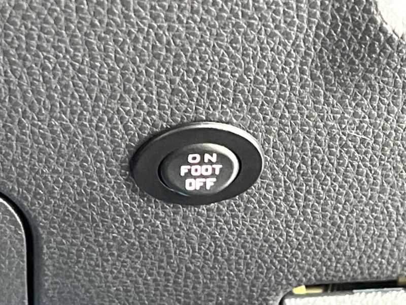 2022 Toyota RAV4 6AA-AXAH54 (UW-6a5455c1c518e)[13]