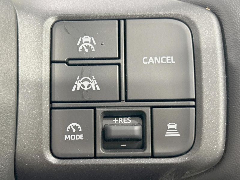 2026 Toyota RAV4 6AA-AXAN64 (UW-6a5455c54bbe0)[27]