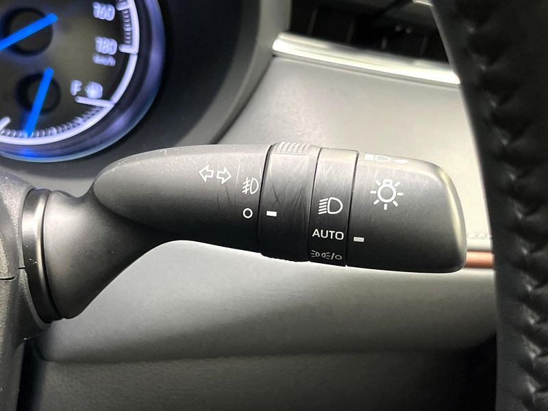 2022 Toyota Harrier Hybrid 6AA-AXUH80 (UW-6a5455cbc0712)[18]