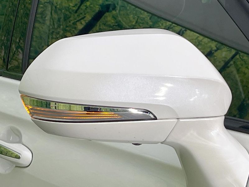 2018 Toyota Crown Hybrid 6AA-AZSH20 (UW-6a5455df3bae2)[8]
