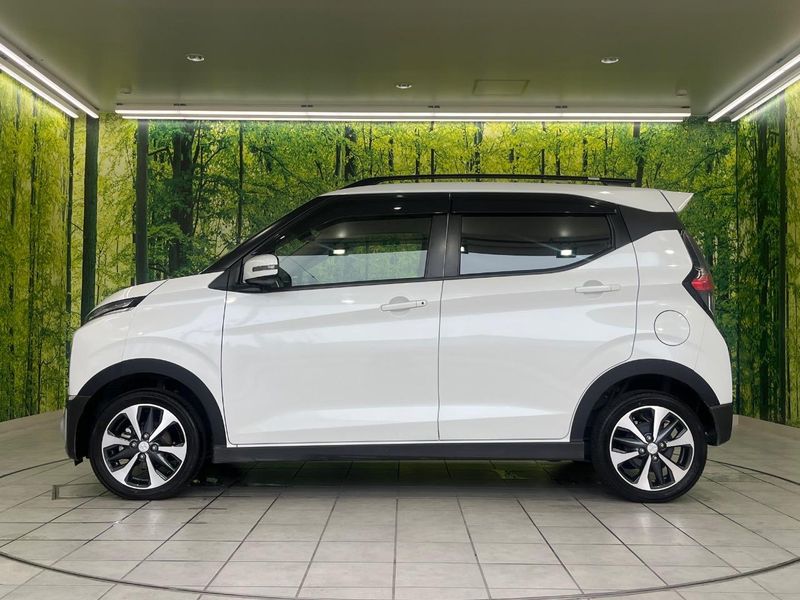 2019 Mitsubishi eK Cross 4AA-B38W (UW-6a5456000430f)[21]