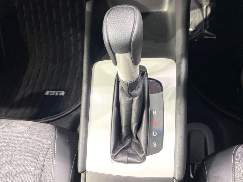 2021 Honda Fit 6BA-GR1 (UW-6a54567f7e631)[22]