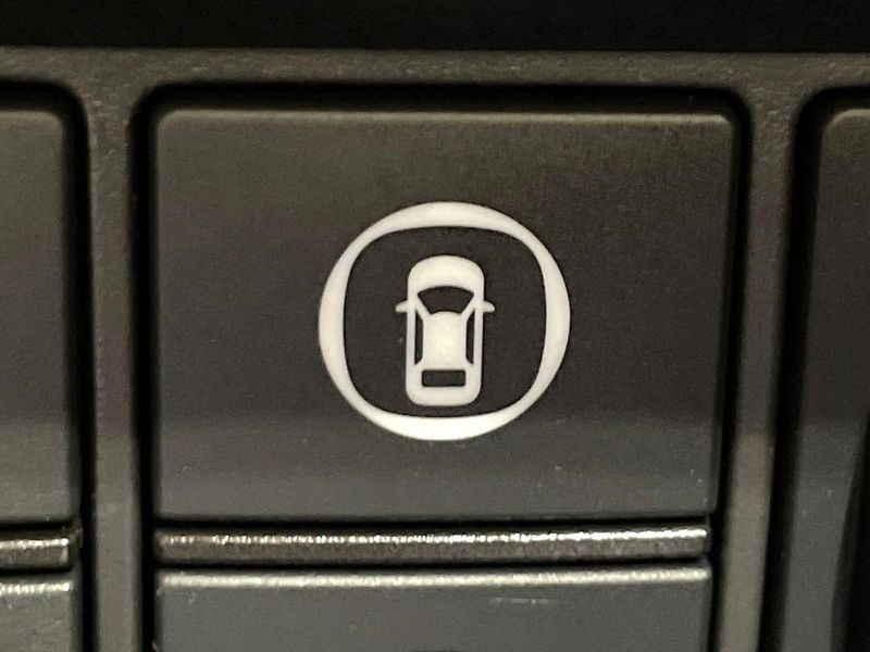 2021 Honda Fit 6BA-GR1 (UW-6a54567f7e631)[28]