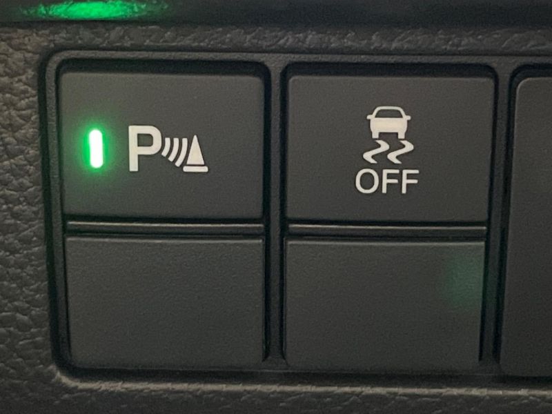 2023 Honda N-BOX CUSTOM 6BA-JF4 (UW-6a5456fb0fc0c)[19]